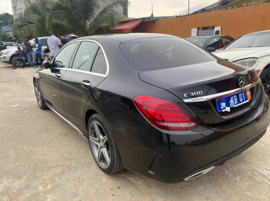 Mercedes C300 année 2016