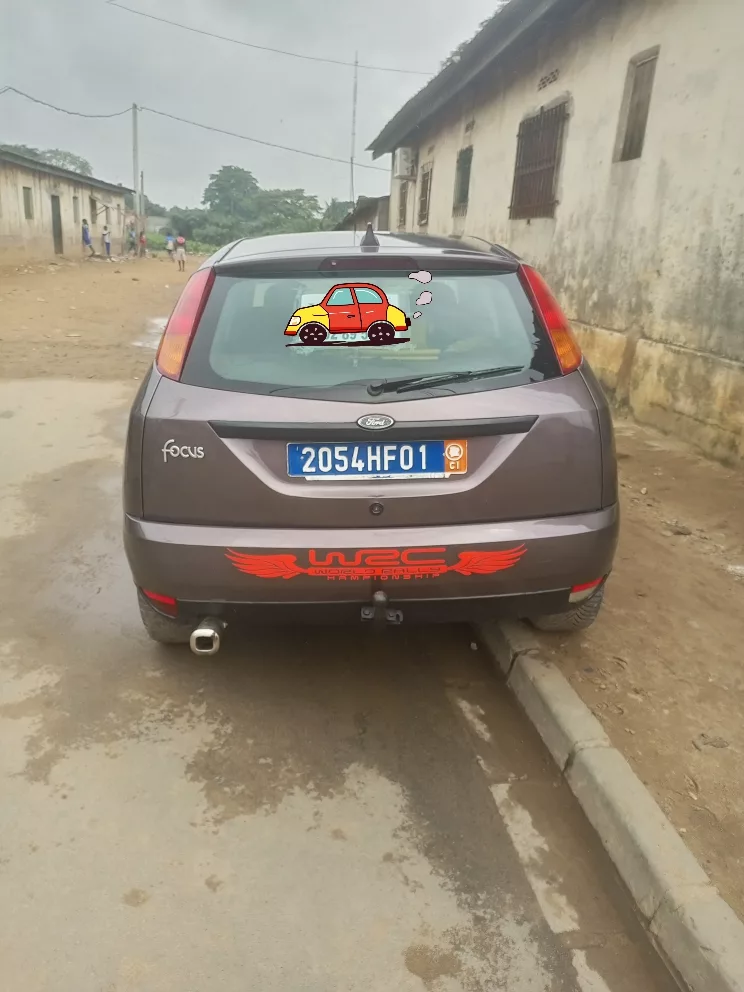 FORD FOCUS