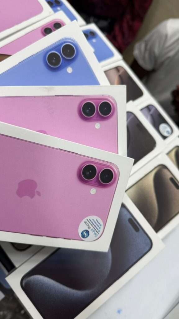 iPhone série 15 et 16 disponible