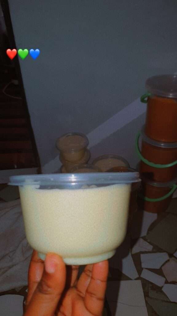 Vente de produits alimentaires, épices cuisinière et produits cosmétiques : beurre de karité