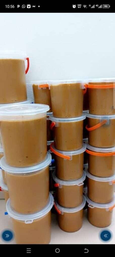 Vente de produits alimentaires, épices cuisinière et produits cosmétiques : beurre de karité