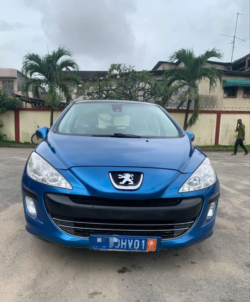 PEUGEOT 308 Full Option