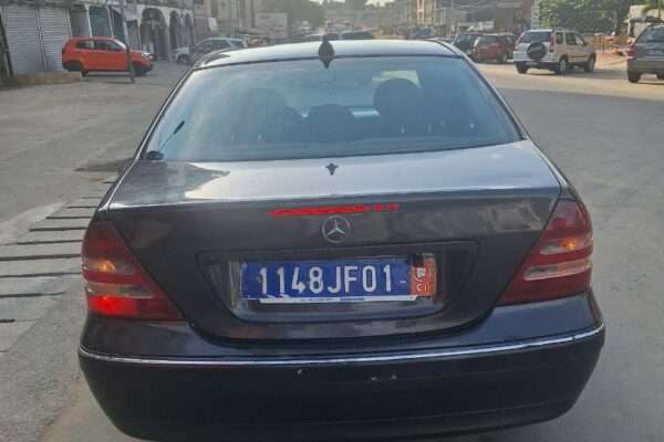 MERCEDES C200 4 CYLINDRES