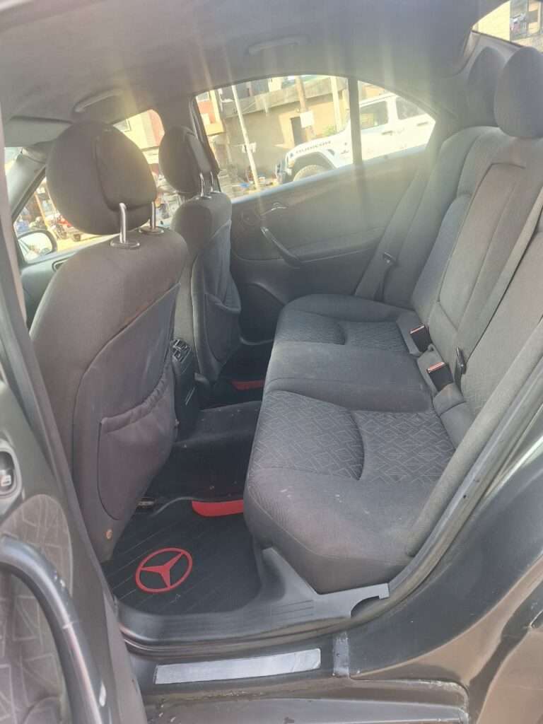 MERCEDES C200 4 CYLINDRES