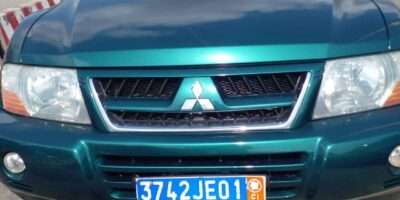 Location Mitsubishi Pajero DID 7 places assises avec chauffe