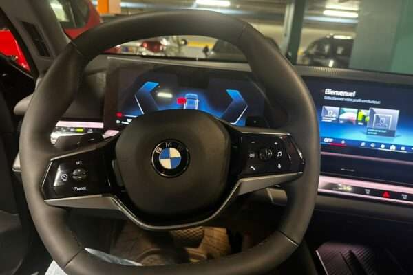 BMW SÉRIE 520i année 2024 neuf full options