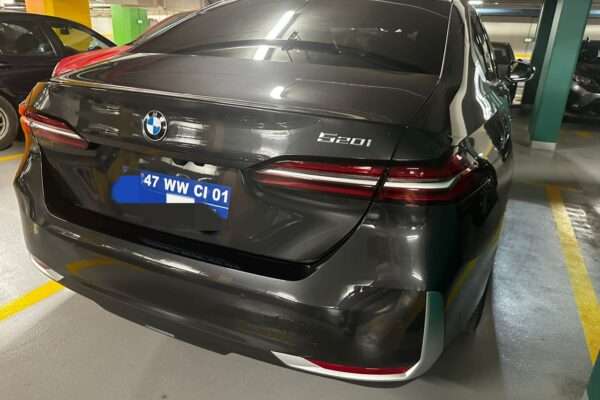 BMW SÉRIE 520i année 2024 neuf full options