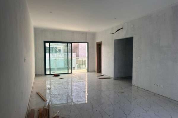 EN VENTE VILLA DUPLEX DE 08 PIÈCES AVEC PISCINE A ANGRÉ GESTOCI