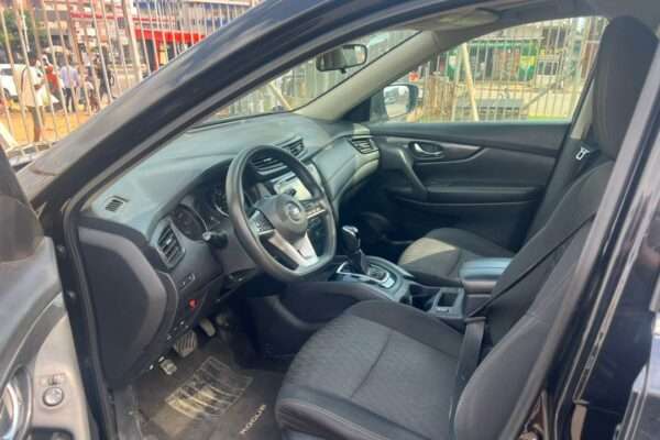 Nissan Rogue 2017, essence