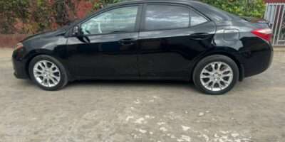 TOYOTA COROLLA ANNÉE 2017 BOÎTE AUTO INTÉRIEUR SEMI CUIR
