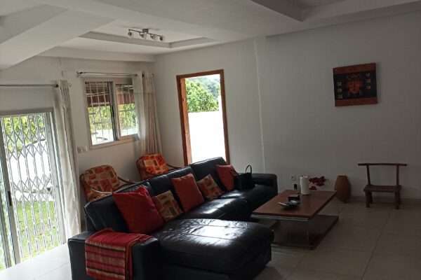 EN VENTE VILLA BASSE AU VALLON