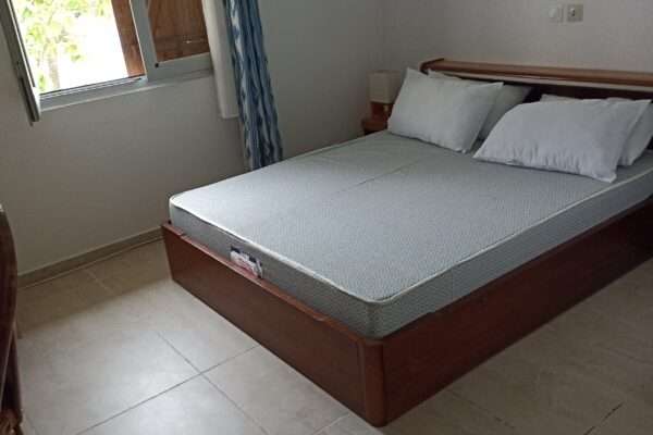 EN VENTE VILLA BASSE AU VALLON