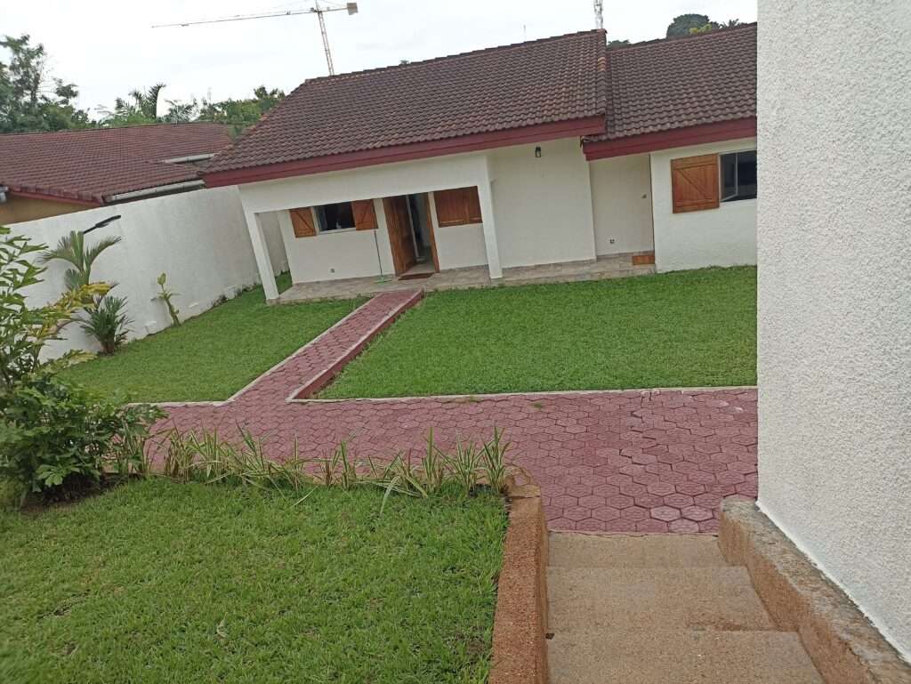 EN VENTE VILLA BASSE AU VALLON