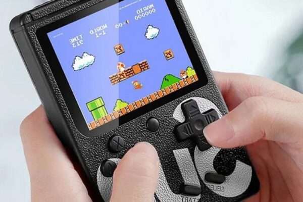 Game boy 400 jeux intégré. Rechargeable