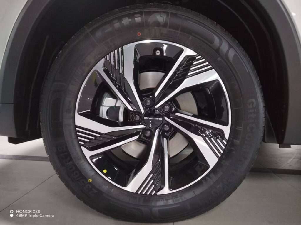 BAIC X7
