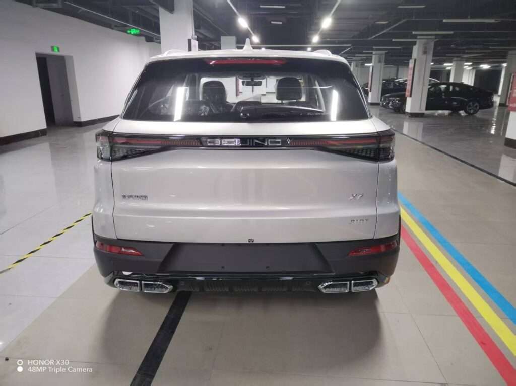 BAIC X7