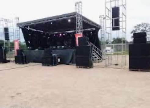 Location de podium 6m/4m