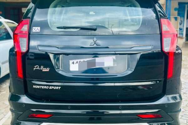 Mitsubishi montero sport neuf 7 plces V6 année 2025
