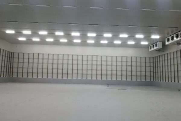 Chambre froide neuve à vendre Au port de pêche d'Abidjan